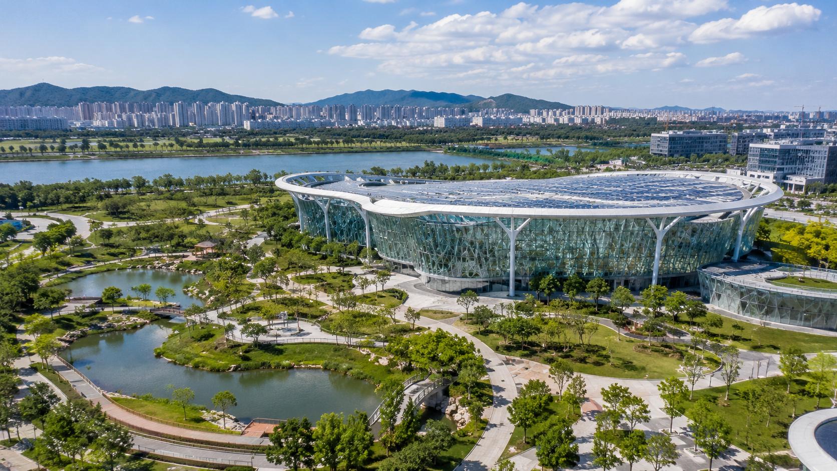 Seoul Greenhouse(서울식물원): Seoul's Futuristic Green Oasis