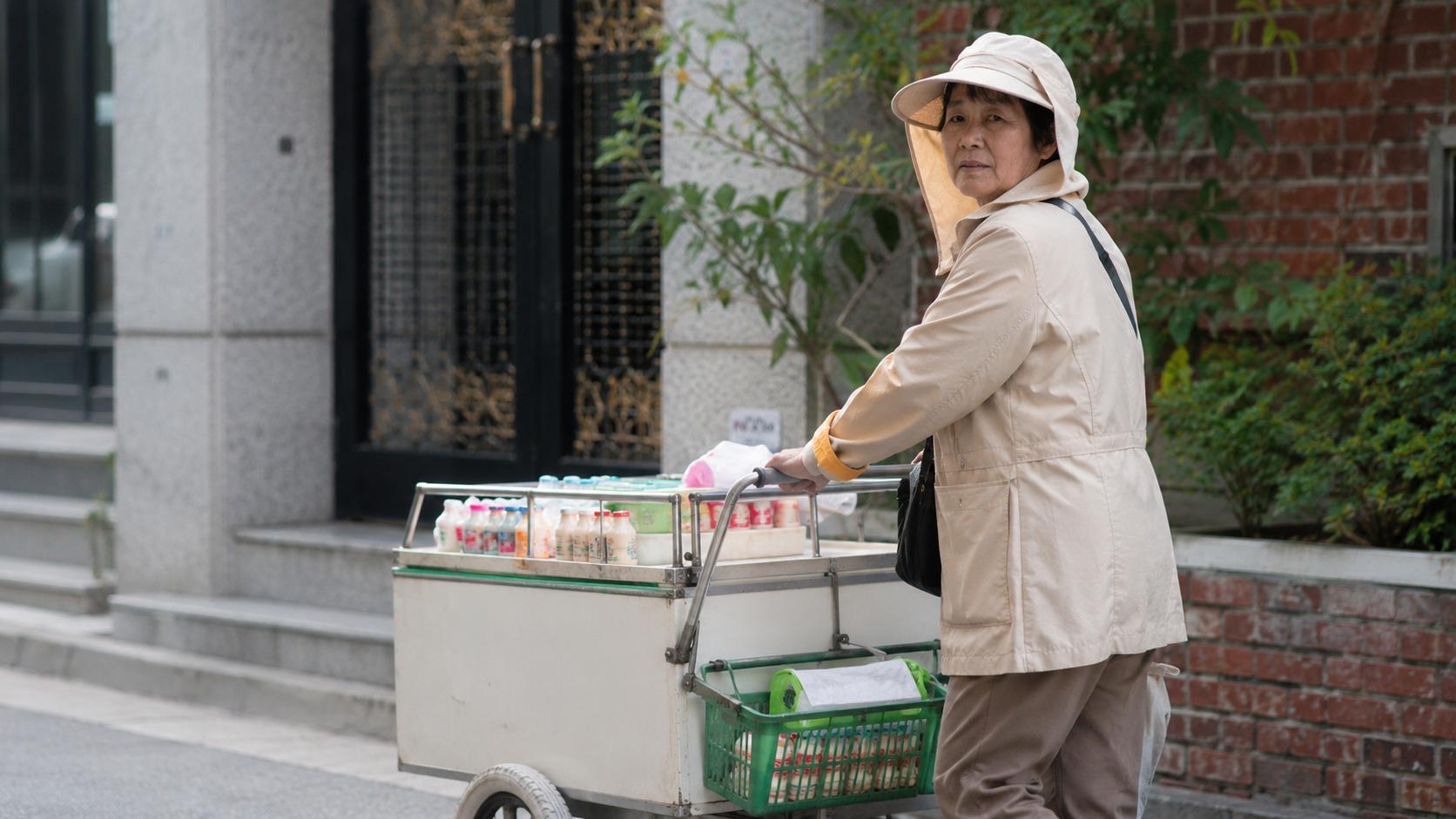 The Korean Delivery Workers Every Neighborhood Once Knew