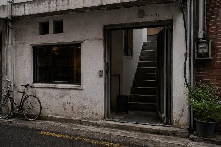 The Harder to Find, the Hotter It Gets — Seoul's Hidden Cafés Without Signboards