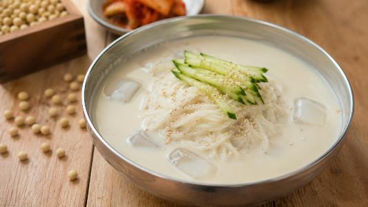 Kongguksu (콩국수): Salt or Sugar? Korea's Endless Food Debate