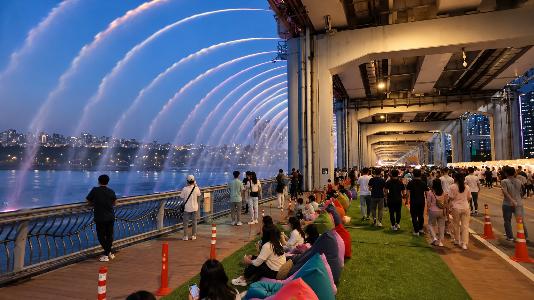 Seoul's Car-Free Bridge Festival: A Weekend Guide