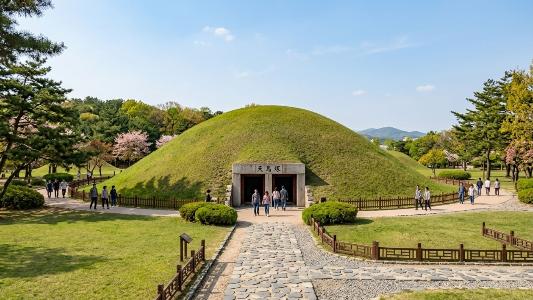 Cheonmachong: The Royal Tomb You Can Walk Into